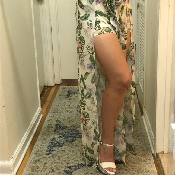 NWT Spring Floral Flowy Shorts/Pant - Picture 2 of 8